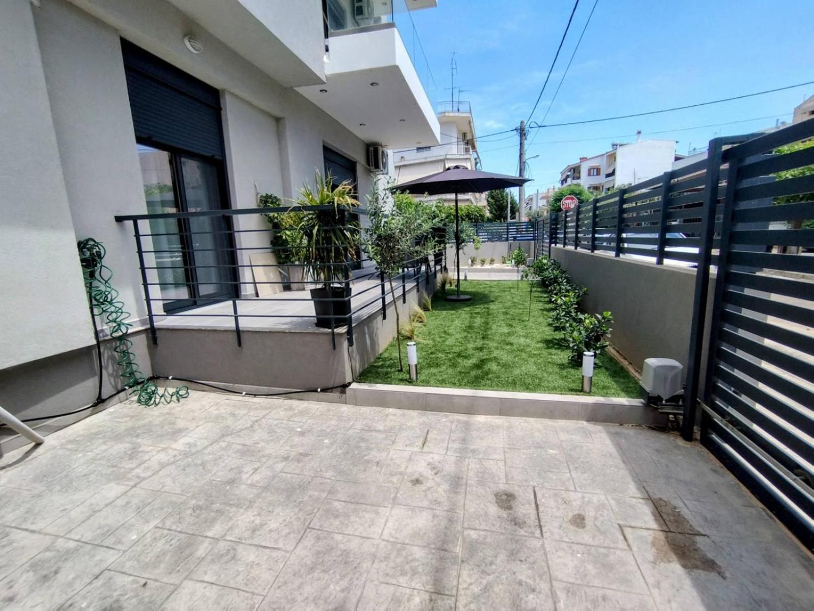 Floral Home 1 - Ground Floor Apt With Courtyard And Private Parking! Athens Luaran gambar