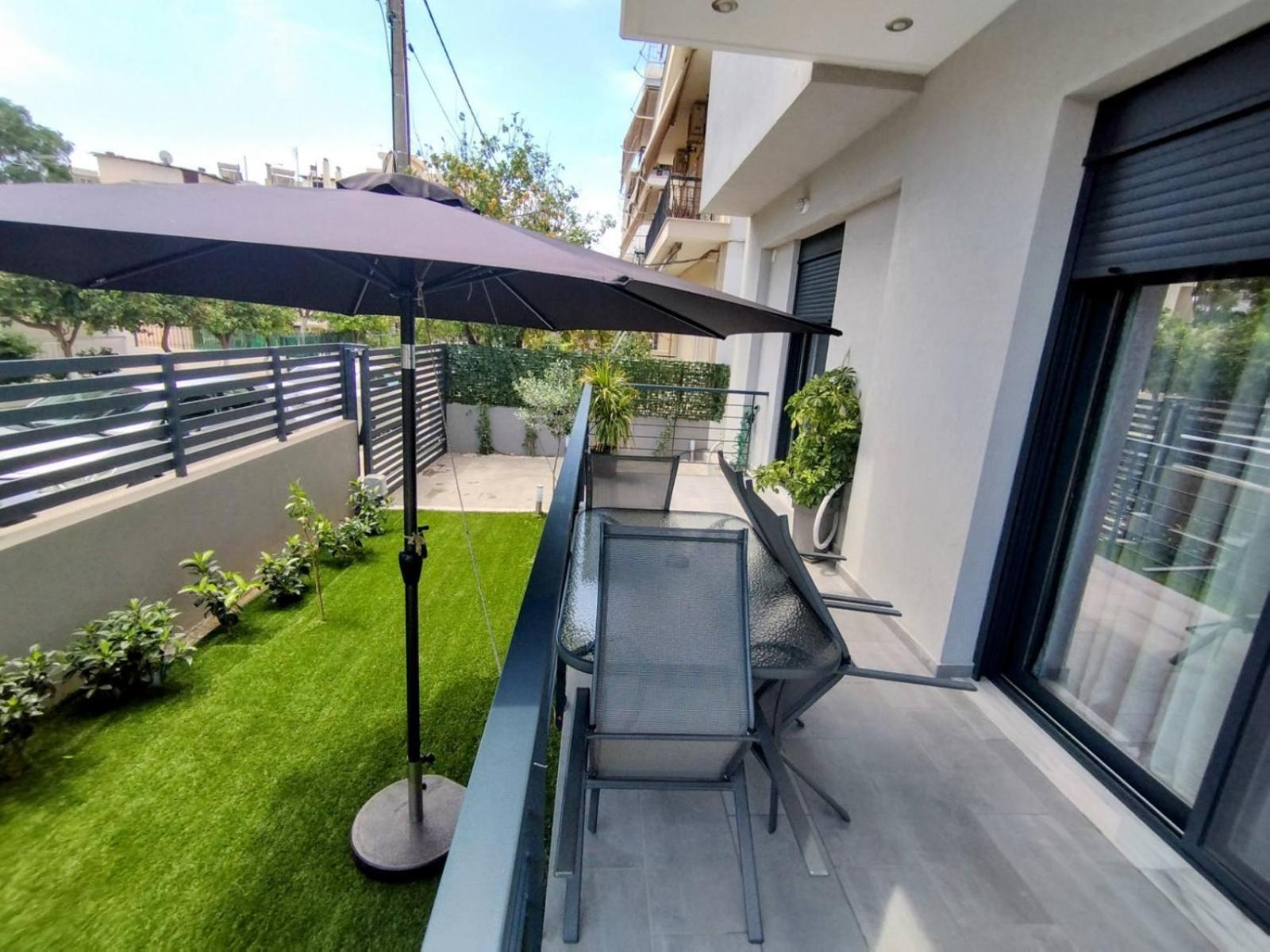 Floral Home 1 - Ground Floor Apt With Courtyard And Private Parking! Athens Luaran gambar