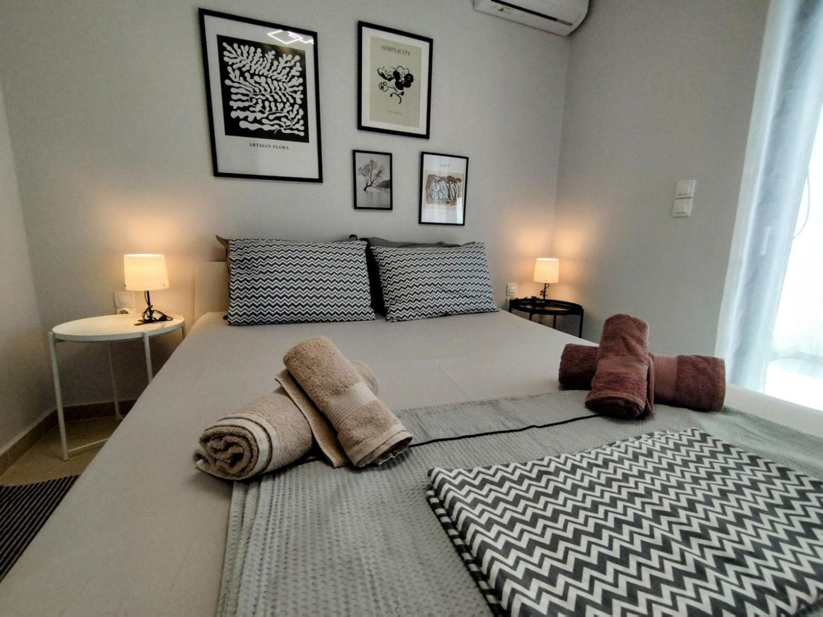 Floral Home 1 - Ground Floor Apt With Courtyard And Private Parking! Athens Luaran gambar